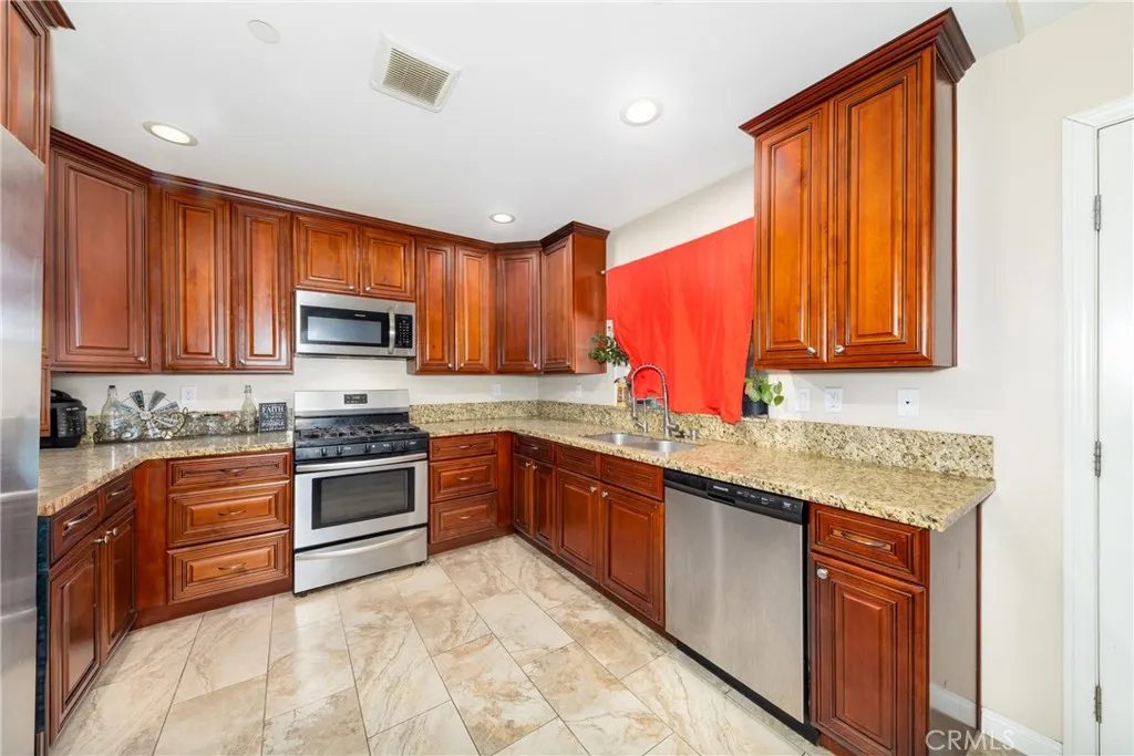 Additional image 4 of 14632 Maricopa Rd, Victorville, CA 92392