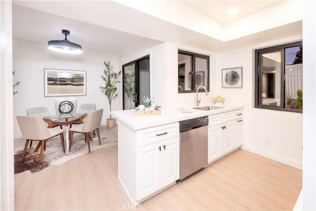 Additional image 15 of 1013 W Linden Street Unit 2, Riverside, CA 92507