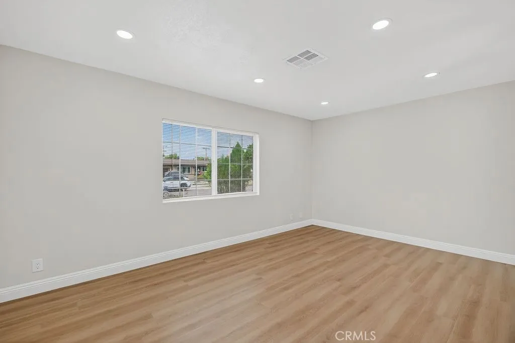 Additional image 3 of 629 S Sage Ave, Rialto, CA 92376