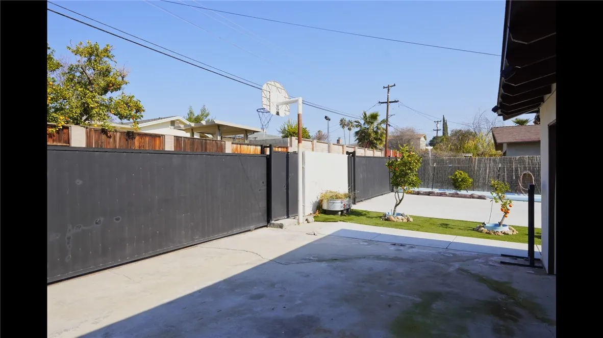 Additional image 102 of 3206 Candlewood Drive, Bakersfield, CA 93306