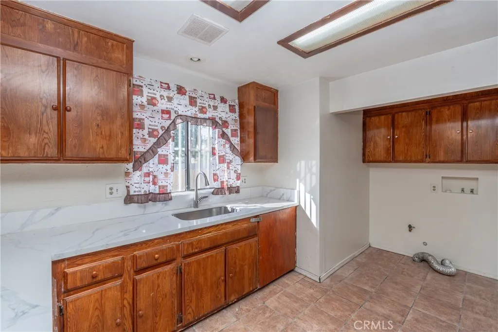 Additional image 15 of 905 Fremont St, Pomona, CA 91766