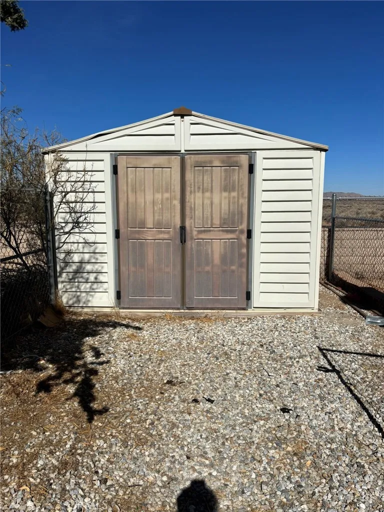 Additional image 65 of 20843 Waalew Rd Unit C4, Apple Valley, CA 92307