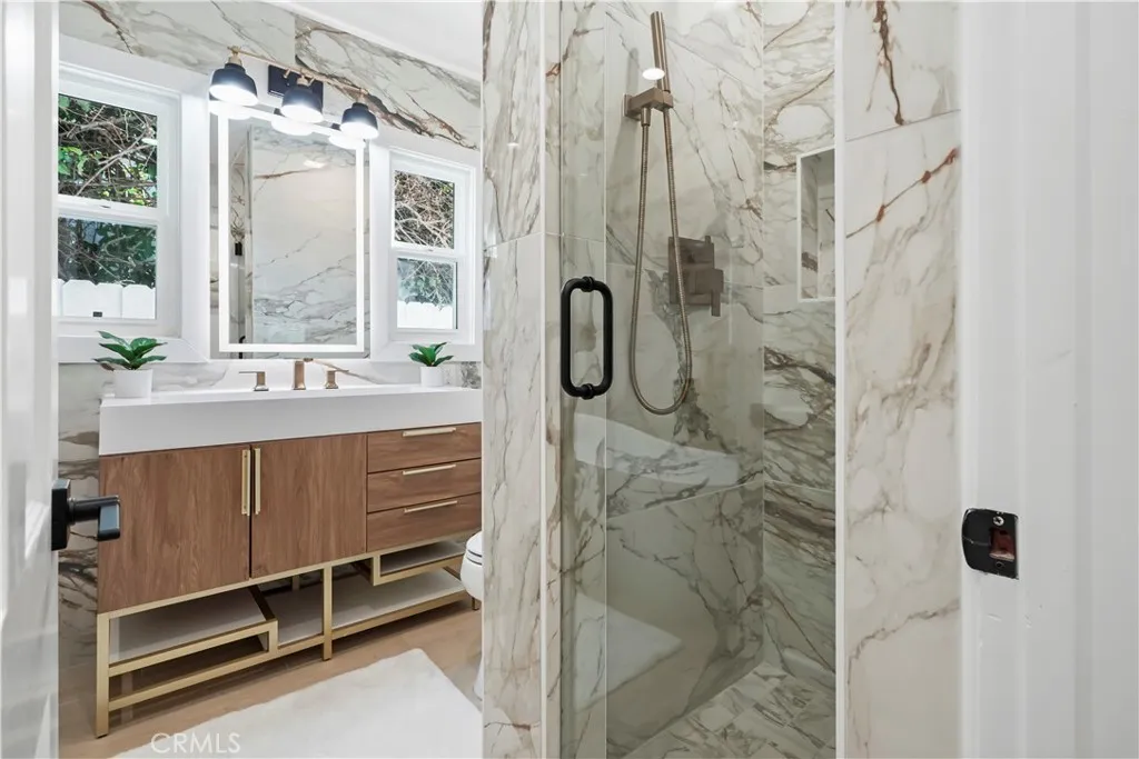 Additional image 35 of 11330 Blix Street, West Toluca Lake, CA 91602