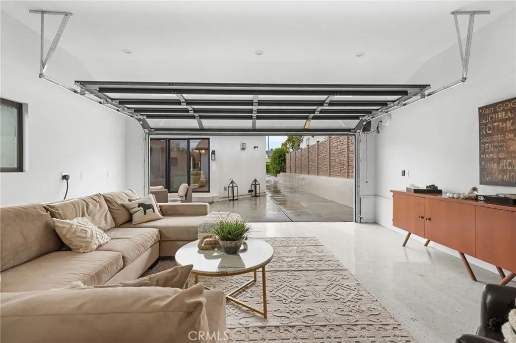 Additional image 16 of 742 Groton Dr, Burbank, CA 91504