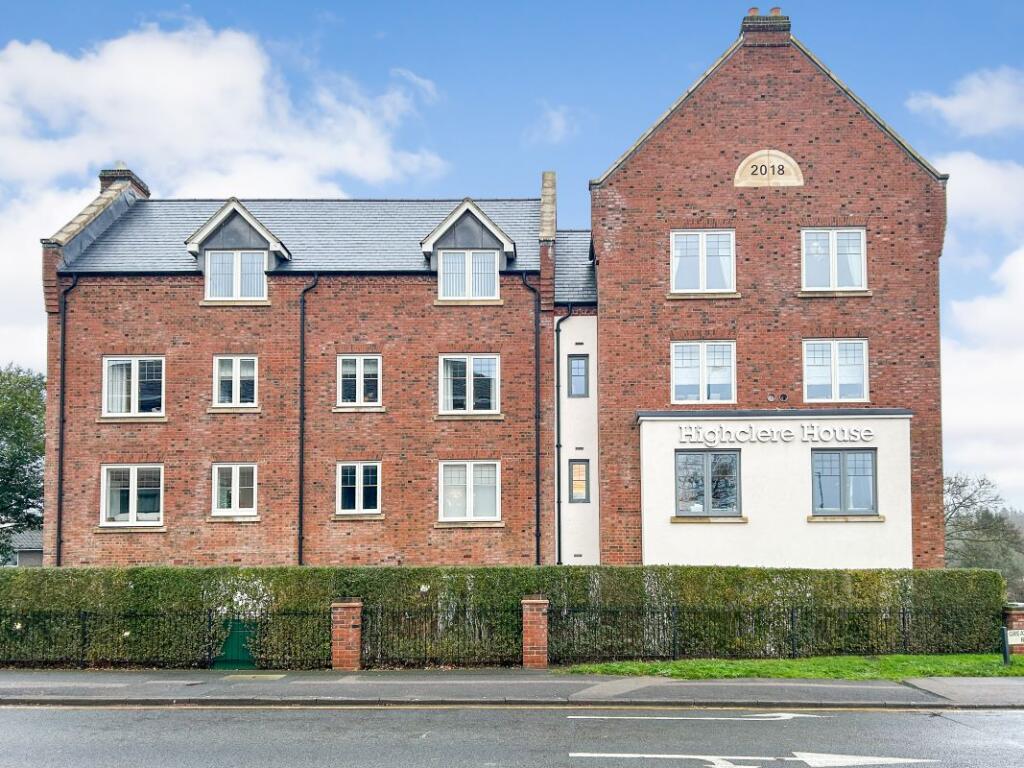 Additional image 3 of Flat 3 Highclere House, 98 Great North Road, Hatfield, Hertfordshire, AL9 5DB