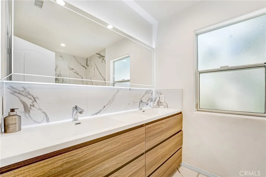 Additional image 7 of 10025 Topanga Canyon Blvd Unit 109, Chatsworth, CA 91311