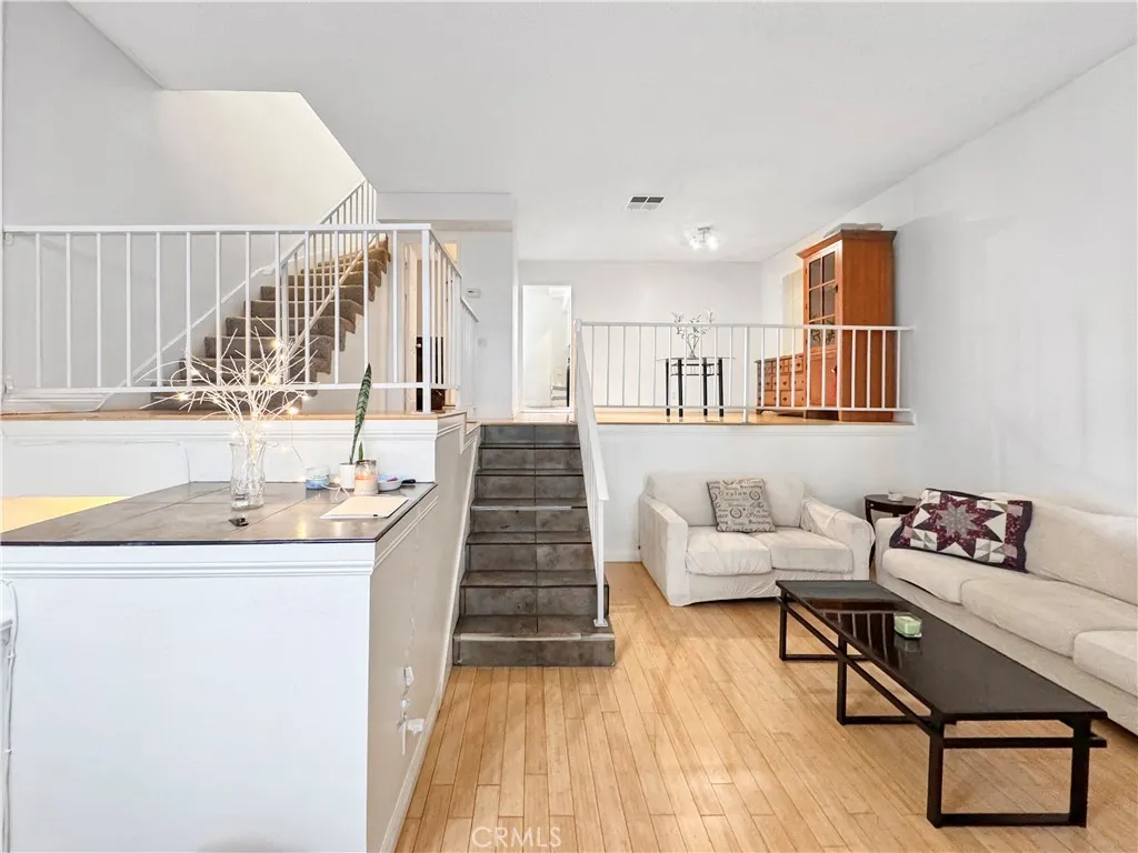 Additional image 4 of 20224 Sherman Way Unit 14, Winnetka, CA 91306