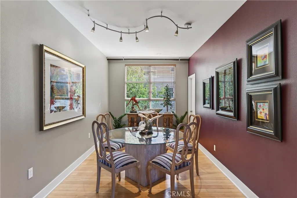 Additional image 55 of 906 E Civic Center Dr, Santa Ana, CA 92701