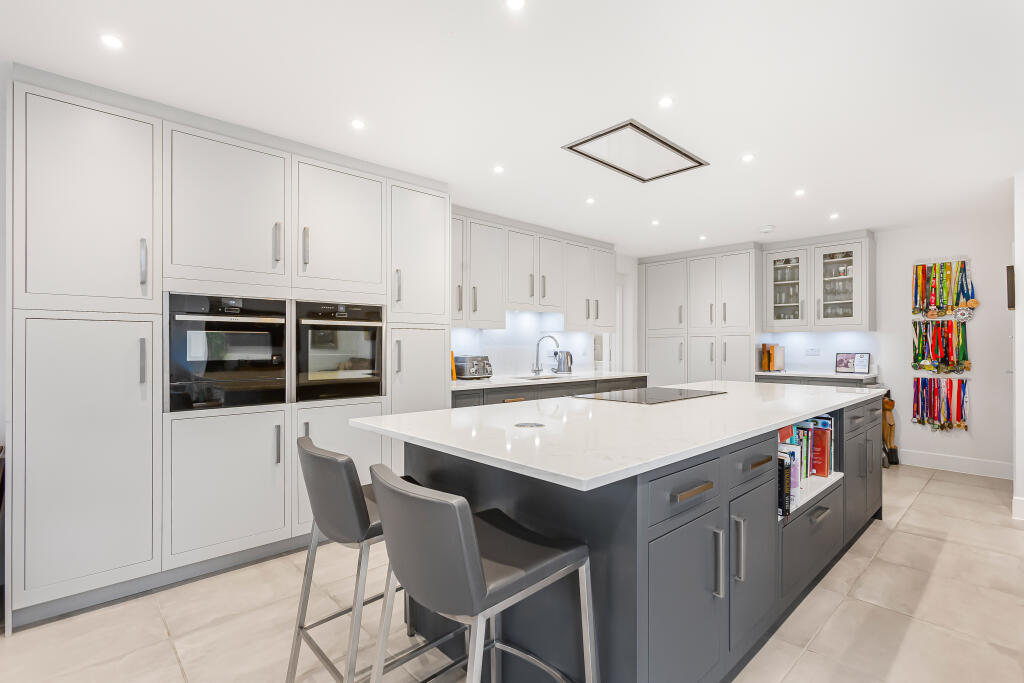 Additional image 4 of Mannicotts, Welwyn Garden City, Hertfordshire, AL8