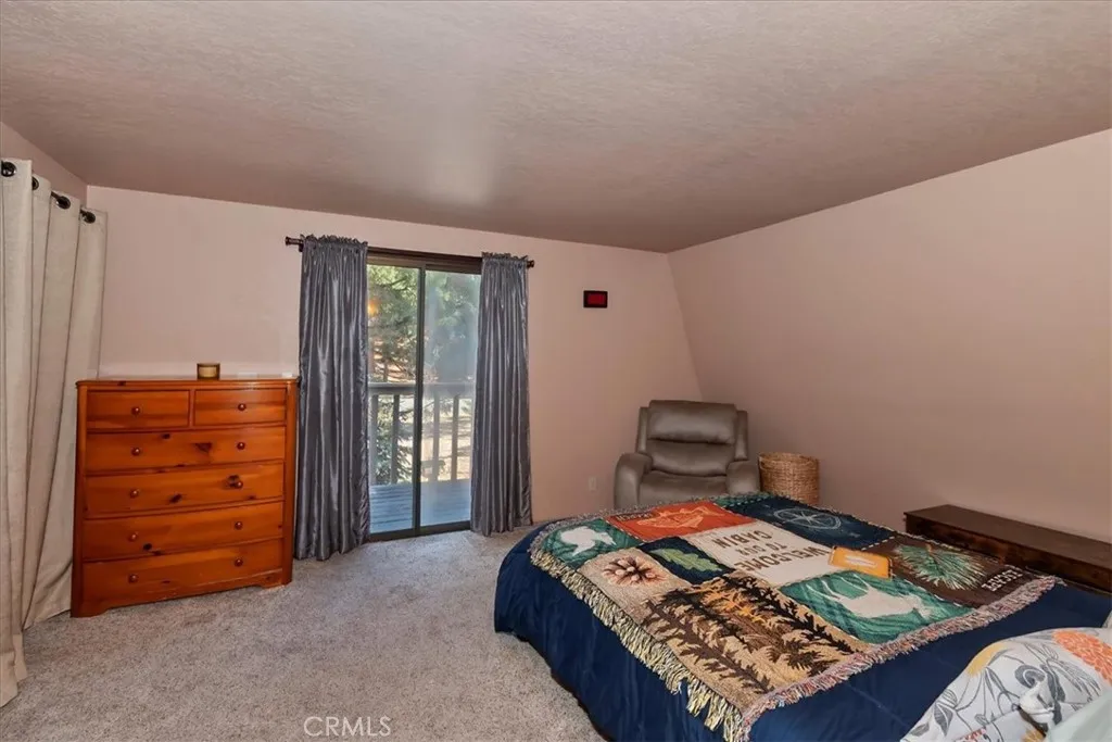 Additional image 33 of 172 Vista Ln, Sugarloaf, CA 92386