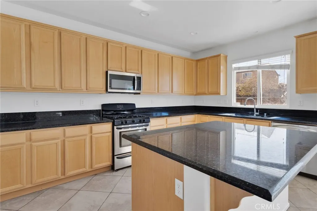 Additional image 11 of 12299 Dandelion Way, Victorville, CA 92392