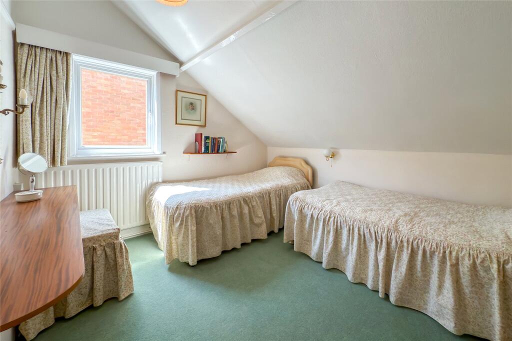 Additional image 10 of Roundwood Lane, Harpenden, Hertfordshire, AL5