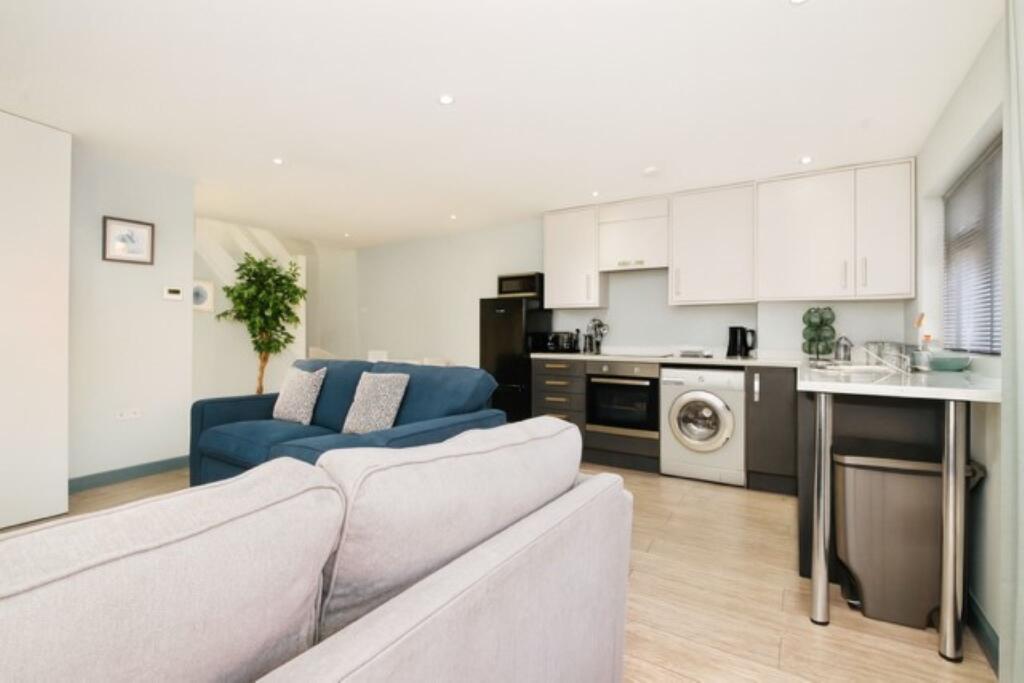 Additional image 6 of Old London Road, St. Albans