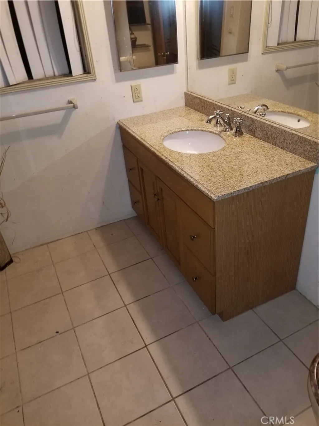 Additional image 11 of 10038 S St Andrews Pl, Los Angeles, CA 90047