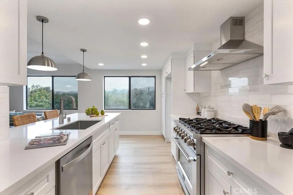 Additional image 50 of 17150 Burbank Boulevard Unit 25, Encino, CA 91316