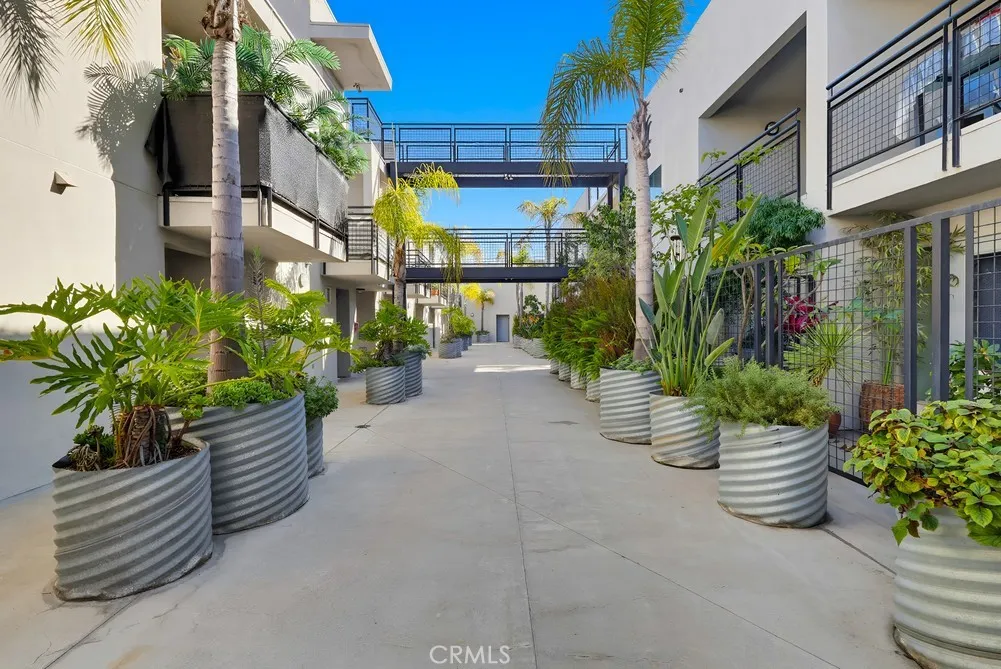 Additional image 93 of 834 E 4th Street Unit 29, Long Beach, CA 90802