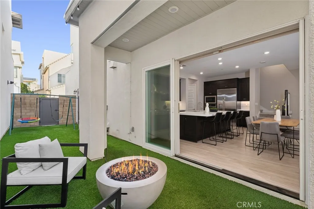 Additional image 15 of 114 Source, Irvine, CA 92618