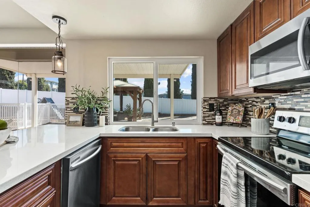 Additional image 15 of 1401 Corte Rapallo, Escondido, CA 92026