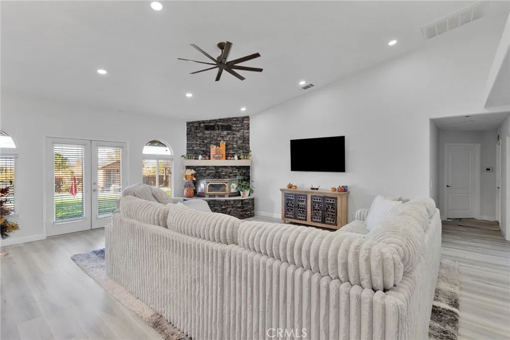 Additional image 84 of 18955 Pachappa Road, Apple Valley, CA 92307