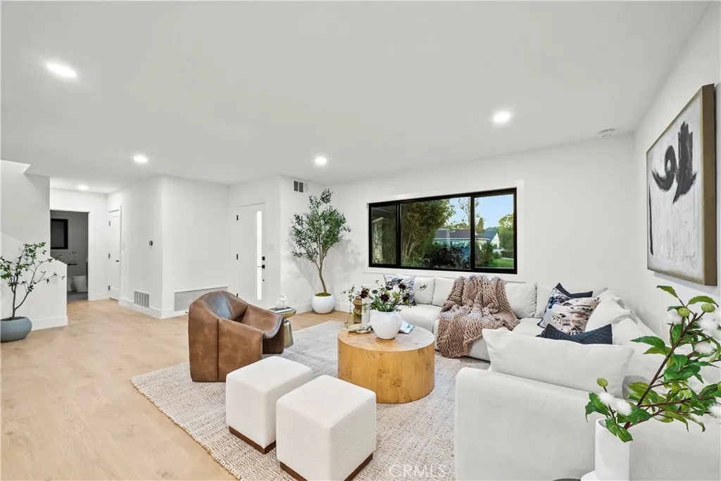 Additional image 4 of 13925 Branton Place, Sherman Oaks, CA 91423