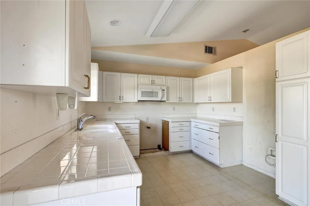 Additional image 16 of 3060 Linder St, Hemet, CA 92545