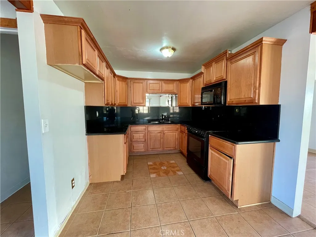 Additional image 46 of 11362 5th Ave, Hesperia, CA 92345