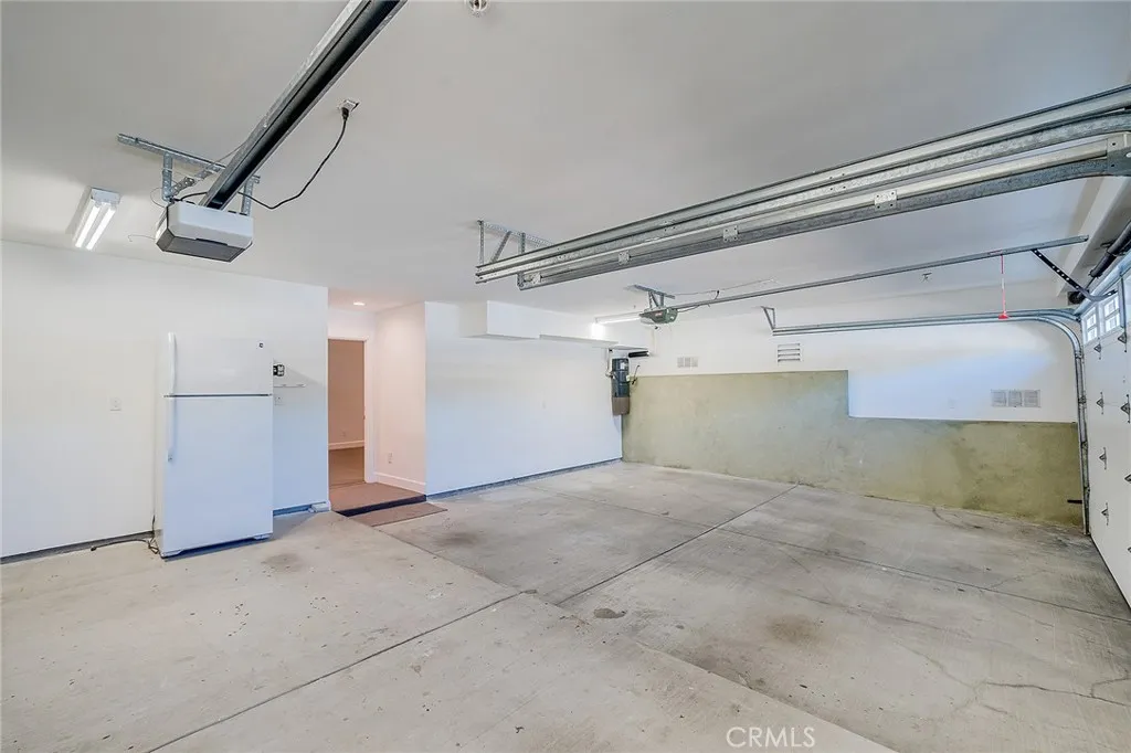 Additional image 112 of 1307 1st Street, Manhattan Beach, CA 90266