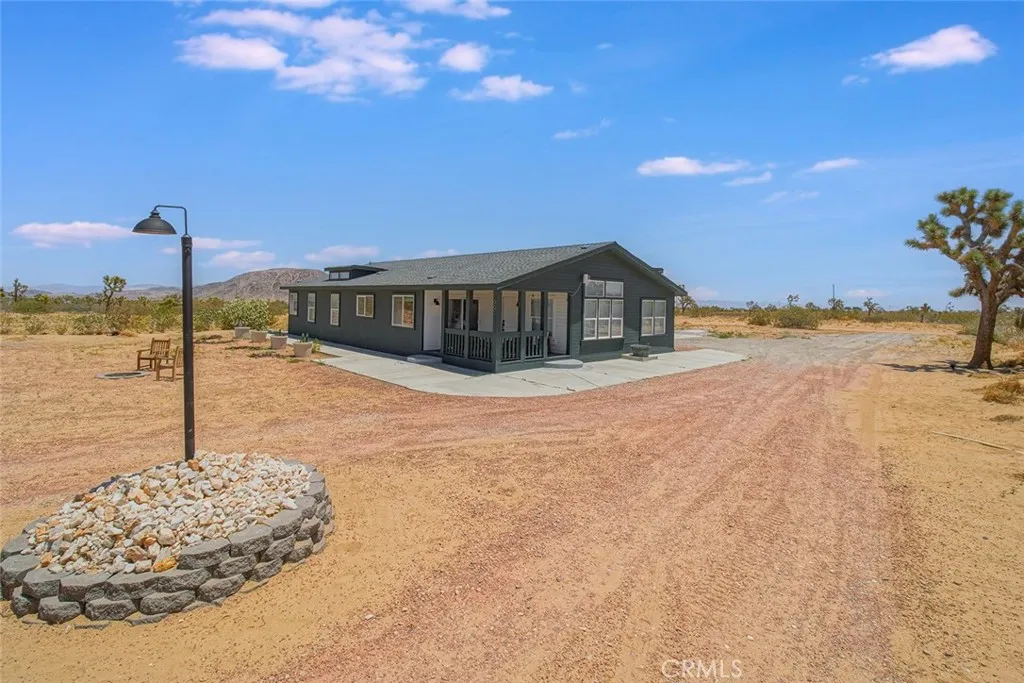 Additional image 2 of 1001 Gibralter Road, Landers, CA 92285