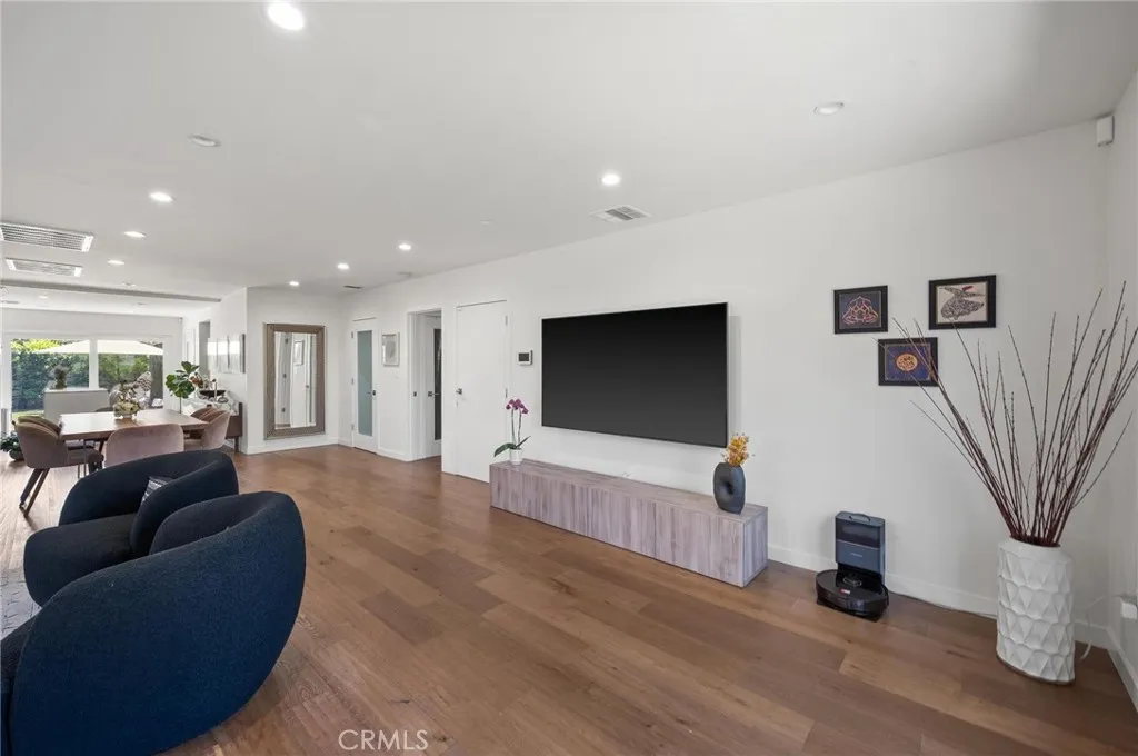 Additional image 6 of 17642 Calvert Street, Encino, CA 91316