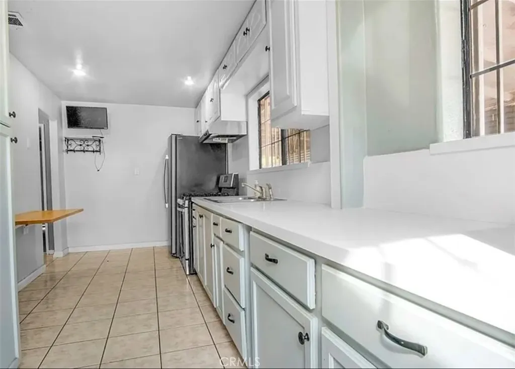 Additional image 11 of 226 S Avenue 64 Ave, Los Angeles, CA 90042