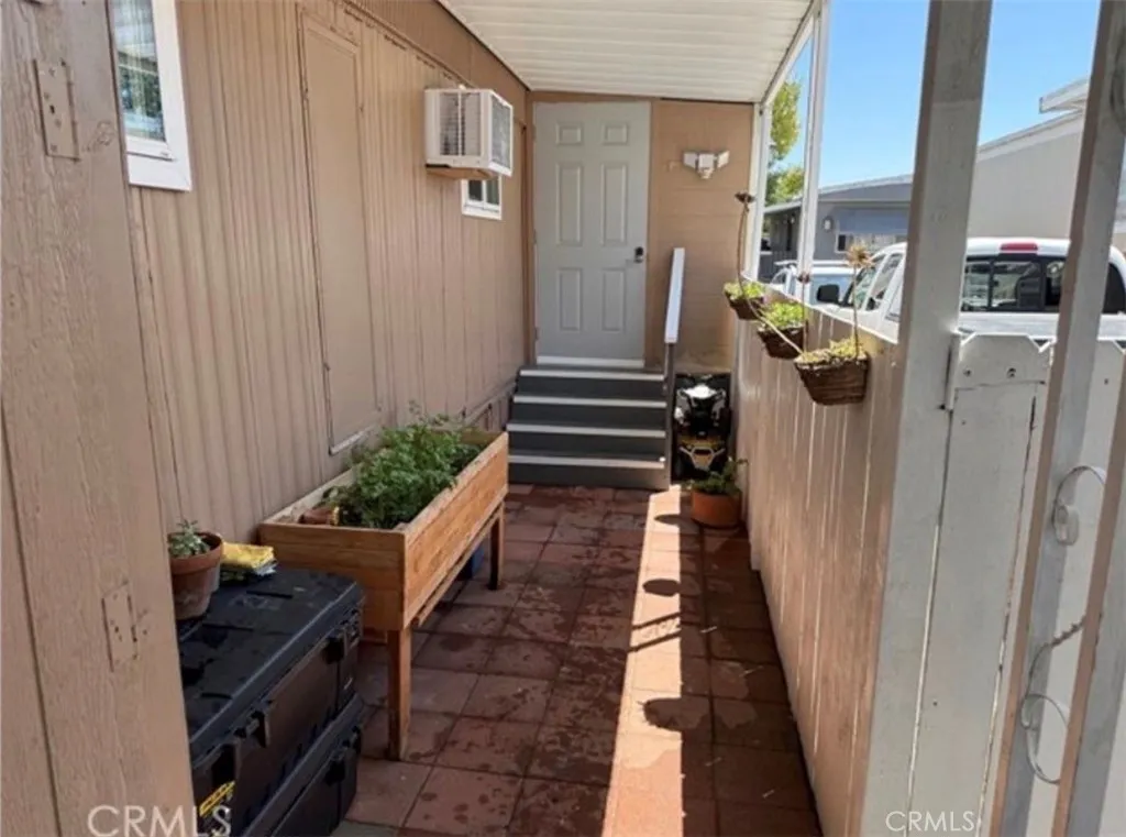 Additional image 38 of 715 W 220th St, Torrance, CA 90502