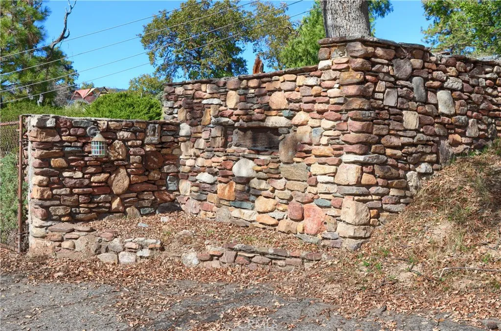 Additional image 43 of 42997 E Mountain View Lane, Oakhurst, CA 93644