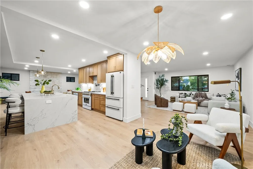 Additional image 5 of 13925 Branton Place, Sherman Oaks, CA 91423