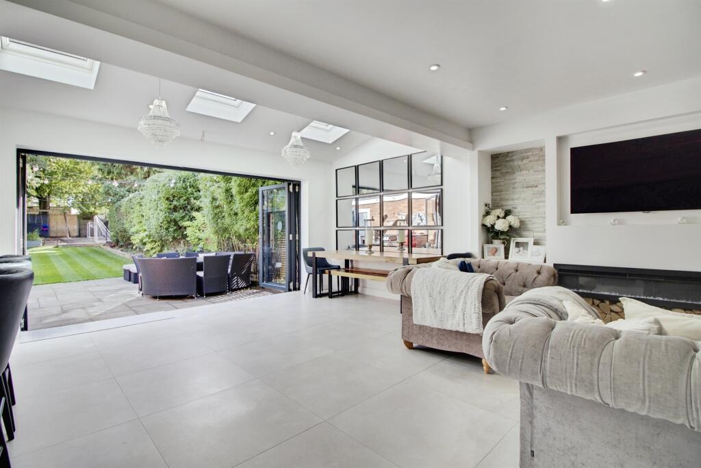 Additional image 5 of Selwyn Drive, Hatfield