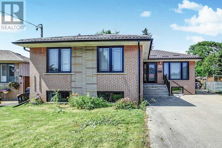 MAIN - 39 AVELINE CRESCENT|Toronto (Woburn), Ontario M1H2P4
