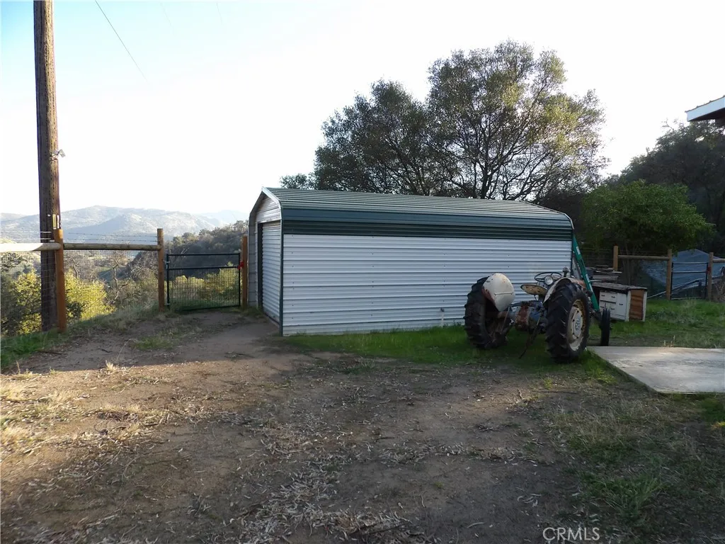 Additional image 37 of 38967 Deerbrook Ln, Squaw Valley, CA 93675