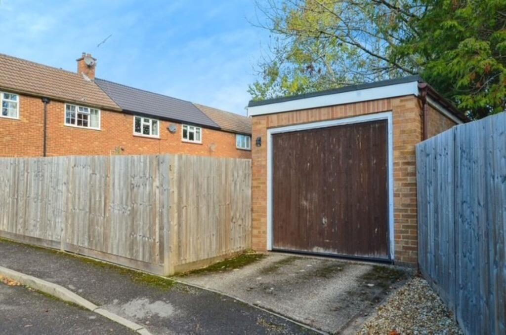 Additional image 16 of How Wood, Park Street, St. Albans