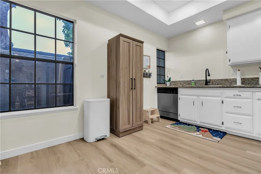 Additional image 7 of 325 E Chapman Ave Unit B, Placentia, CA 92870