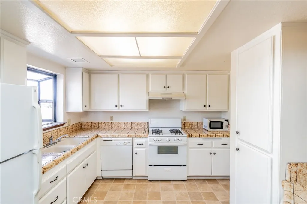 Additional image 11 of 3818 Sunnyslope Road, Phelan, CA 92371