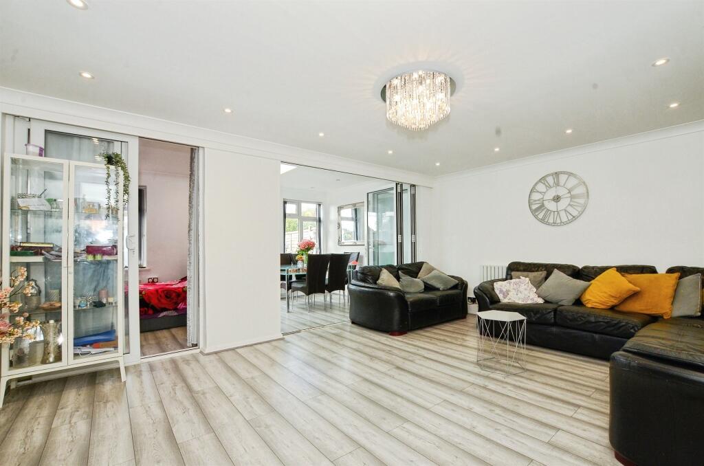 Additional image 3 of Alder Close, Park Street, St. Albans