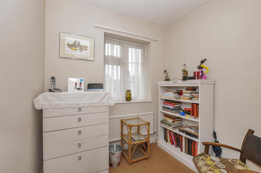 Additional image 8 of Reynards Way, Bricket Wood, St. Albans