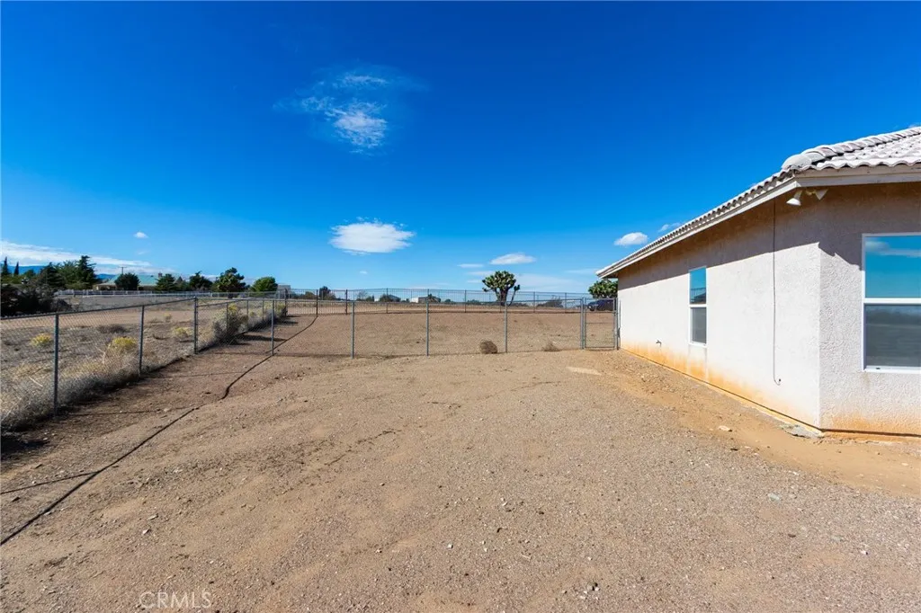 Additional image 110 of 8605 Cantel Court, Oak Hills, CA 92344