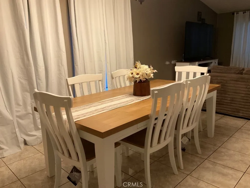 Additional image 10 of 13470 Cedar Street, Oak Hills, CA 92344