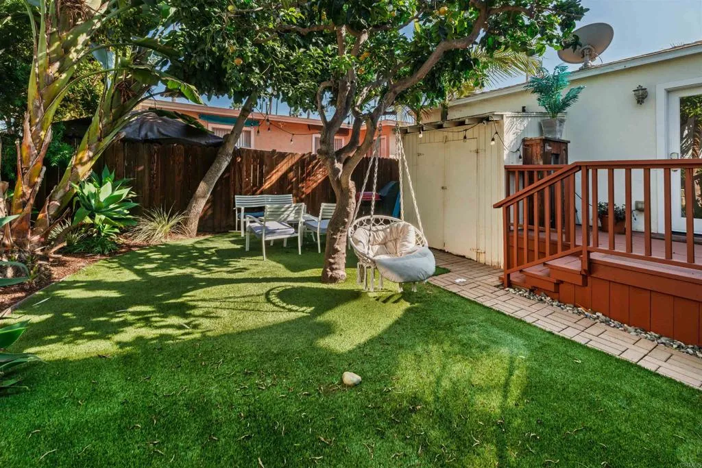 Additional image 44 of 876 Thomas Avenue, San Diego, CA 92109