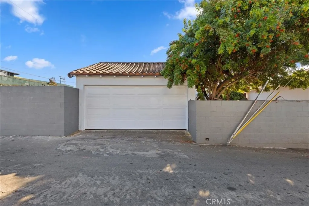 Additional image 41 of 1905 W 115th St, Los Angeles, CA 90047