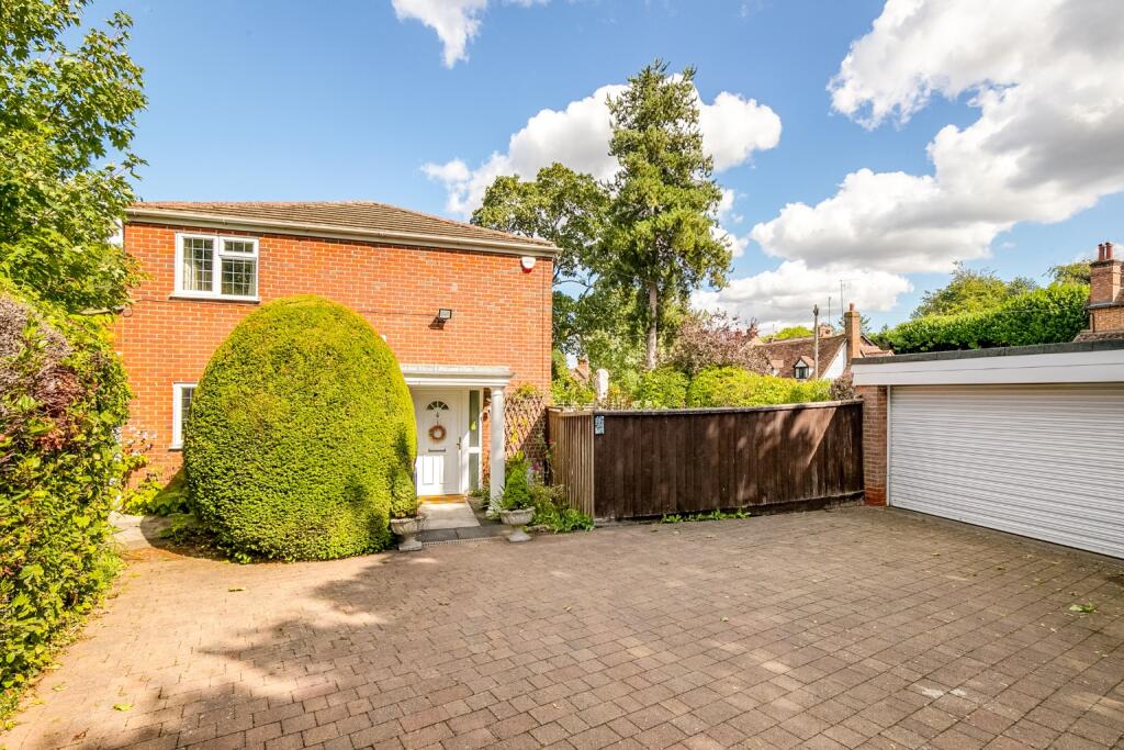 Additional image 2 of Elmoor Avenue, Welwyn, Hertfordshire, AL6 9PA