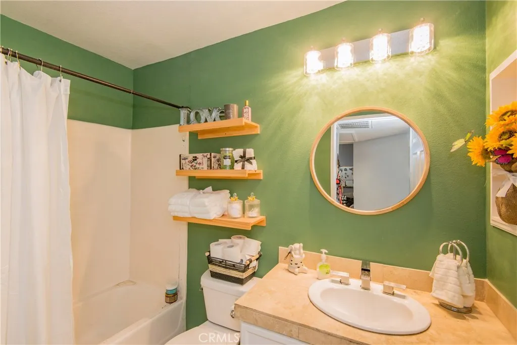 Additional image 34 of 7045 Woodley Avenue Unit 218, Van Nuys, CA 91406