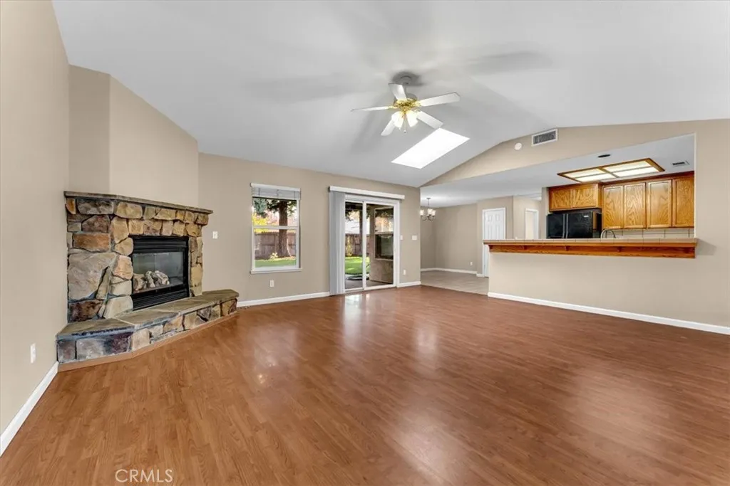 Additional image 10 of 225 Crater Lake Drive, Chico, CA 95973