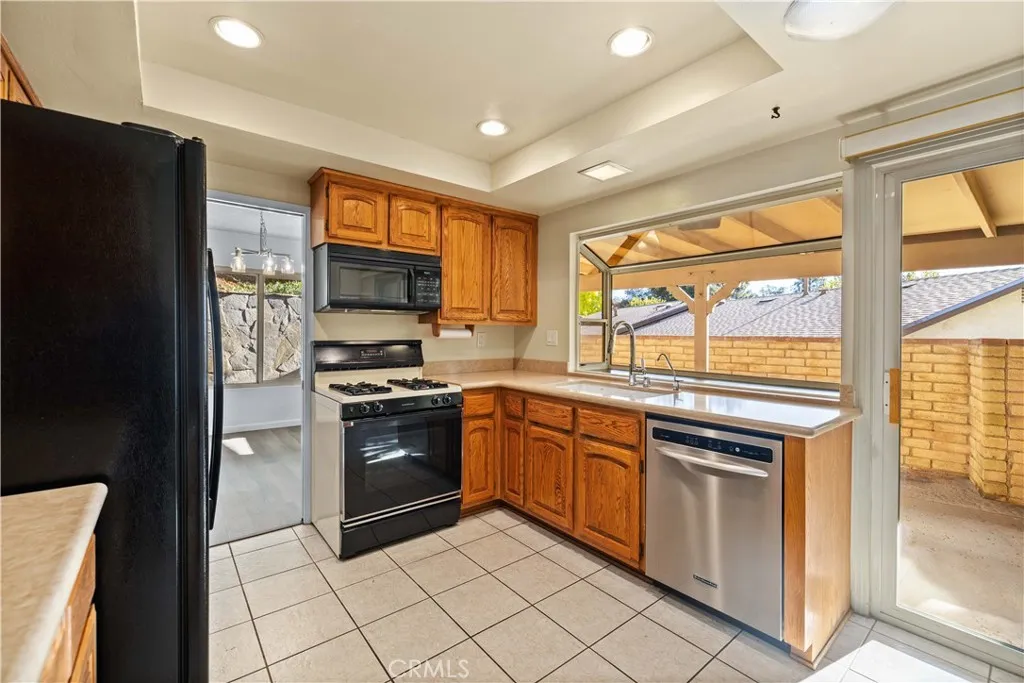 Additional image 8 of 26562 Cardwick Court, Newhall, CA 91321