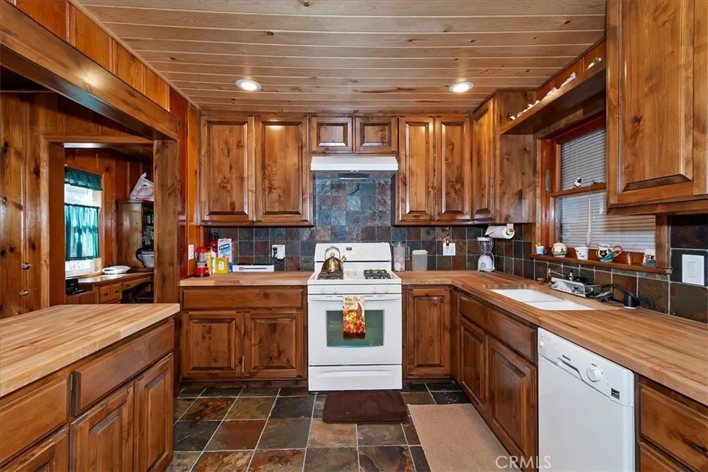 Additional image 29 of 40226 Guinan Ln, Big Bear Lake, CA 92315